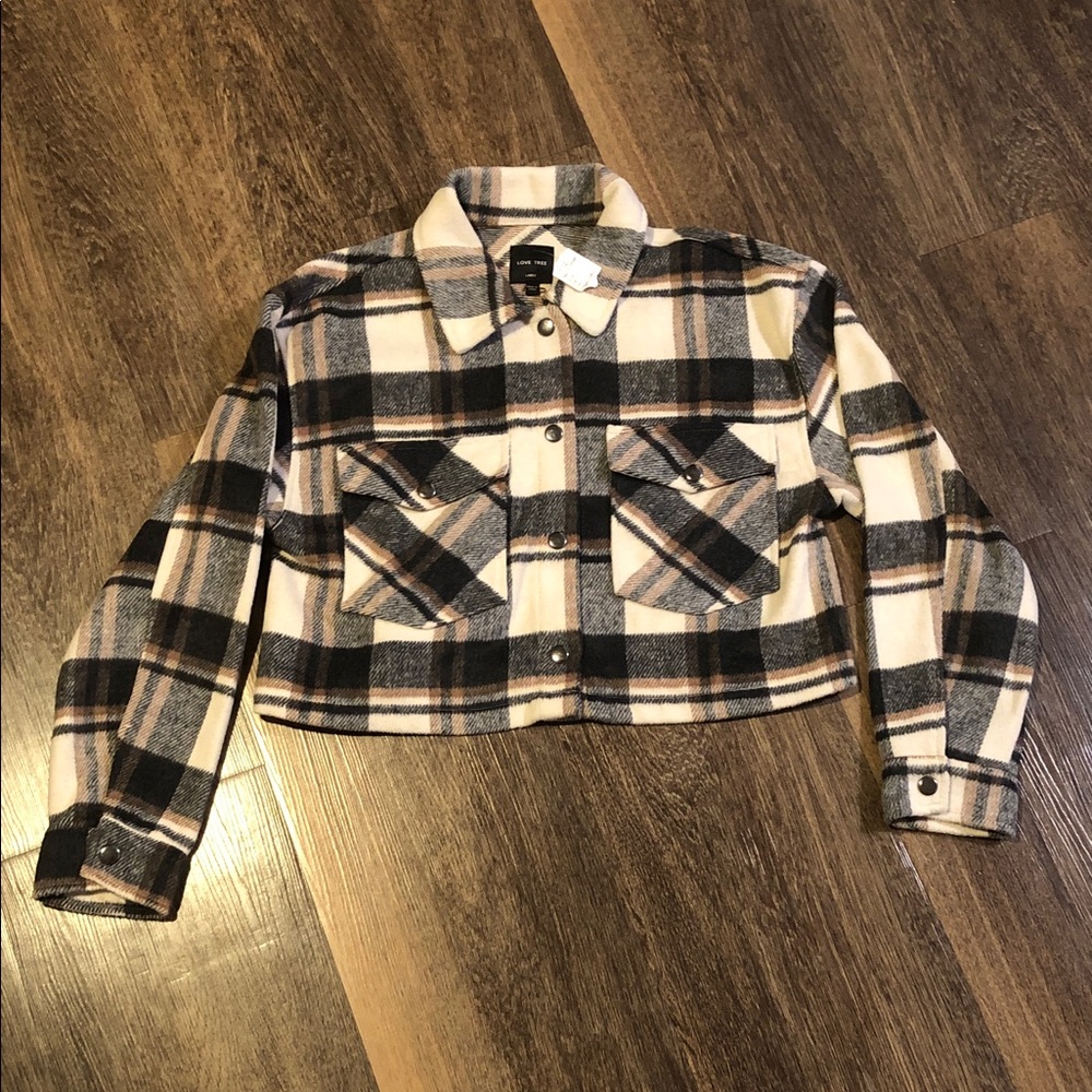 Love Tree Cropped Plaid Shacket in Black, Cream & Tan
